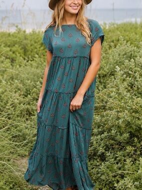 Natural Life Floral Tiered Maxi Dress 
Boho Cottagecore Prairie 
Size L/XL  NWT
